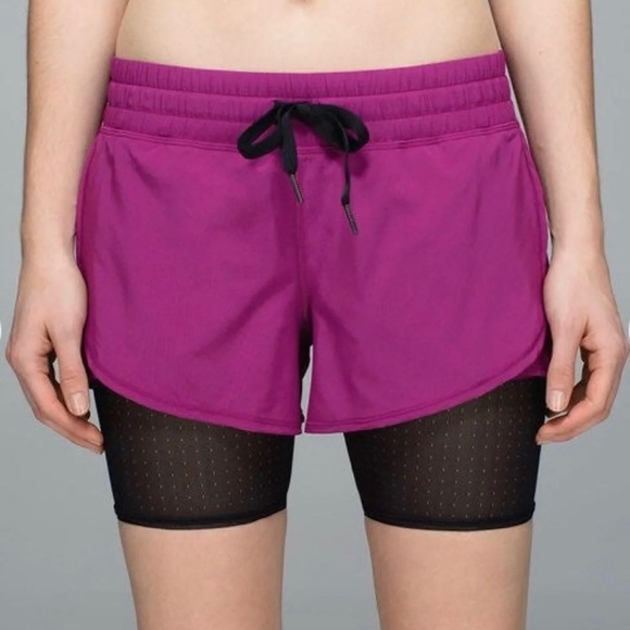 Lululemon Hot To Street Short Regal Plum sz 0 - 2 - Picture 9 of 11
